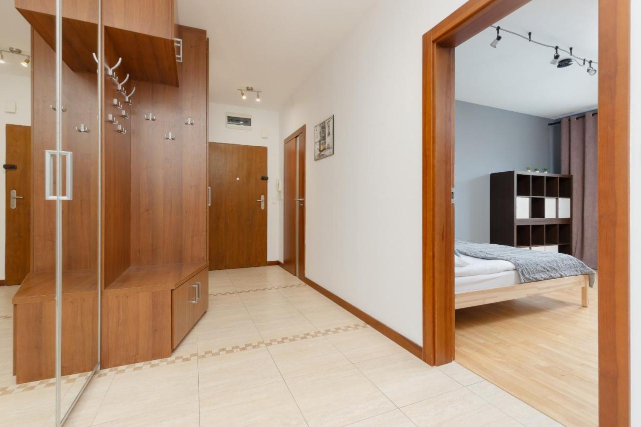 Spacious Zawiszy Wola By Renters Apartment Warsaw