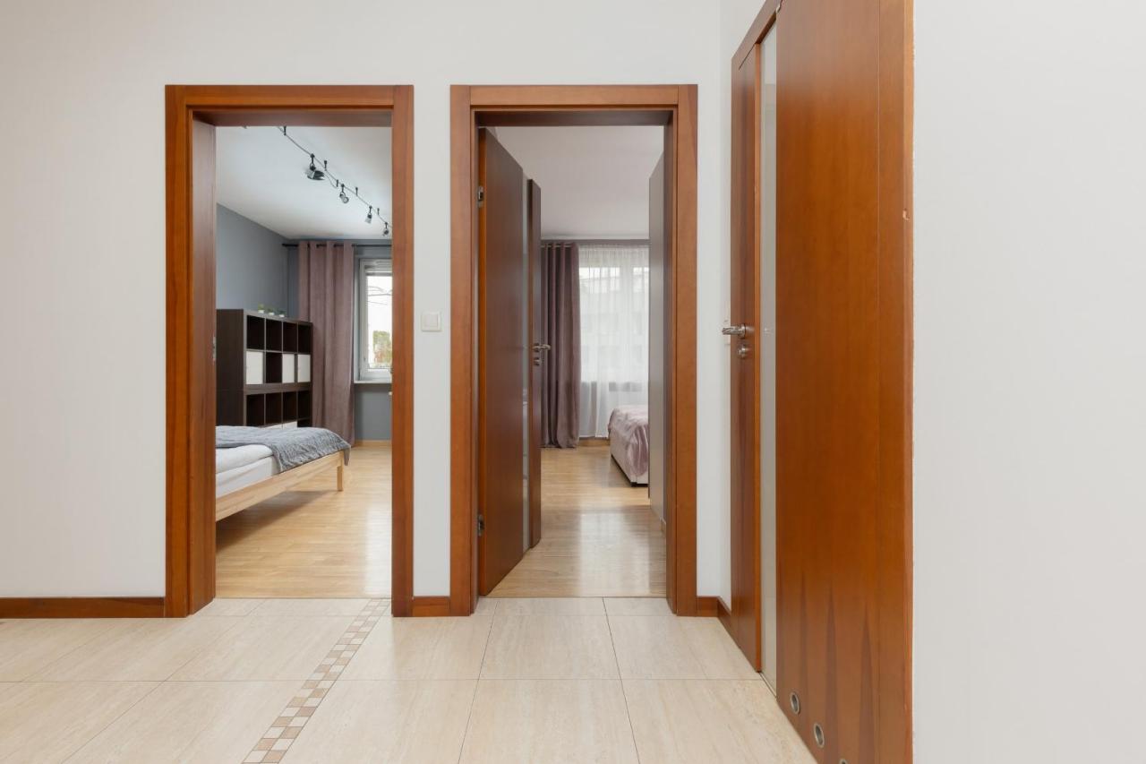 Spacious Zawiszy Wola By Renters Apartment Warsaw